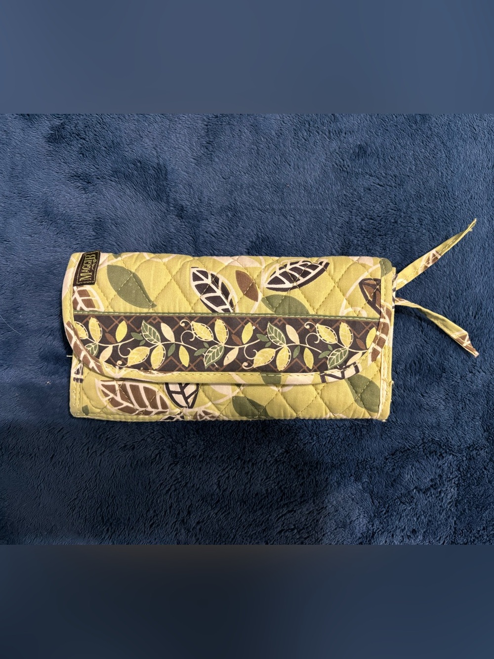 Quilted Leaf Print Wristlet Clutch in Lime Green and Olive